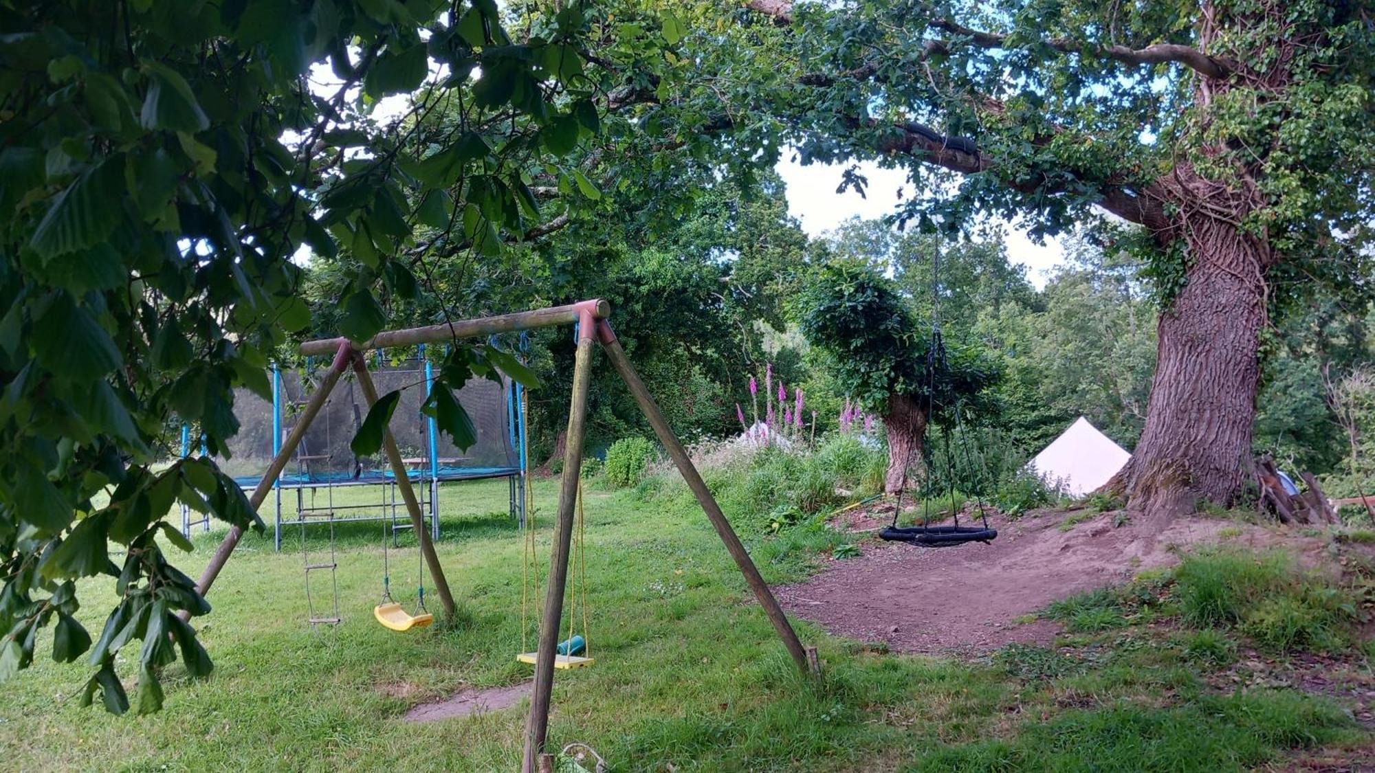 Tente Insolite En Pleine Nature Treduder エクステリア 写真